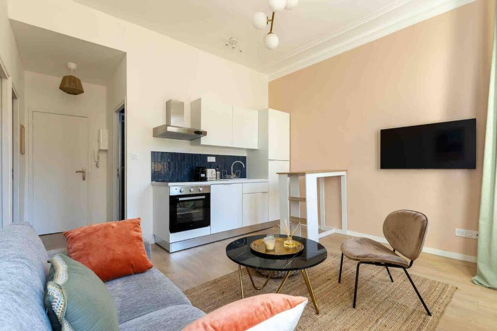 Appart Cosy A 1' Du Cours Julien Marseille Luaran gambar